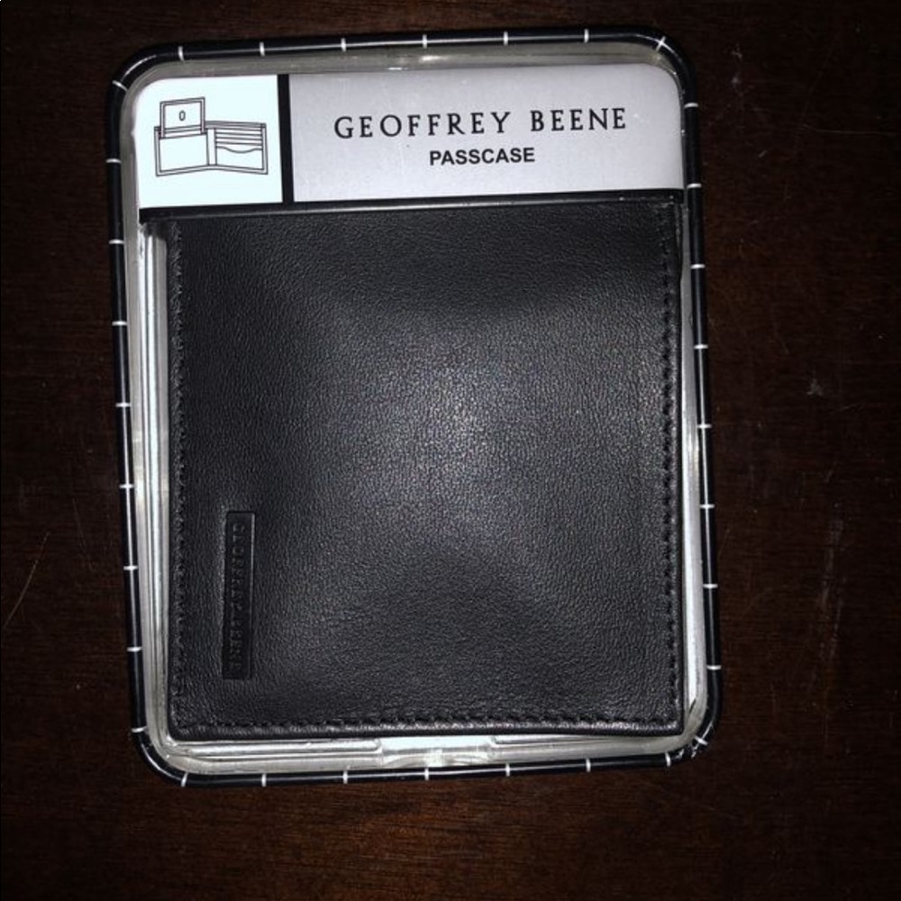 Geoffrey Beene wallet